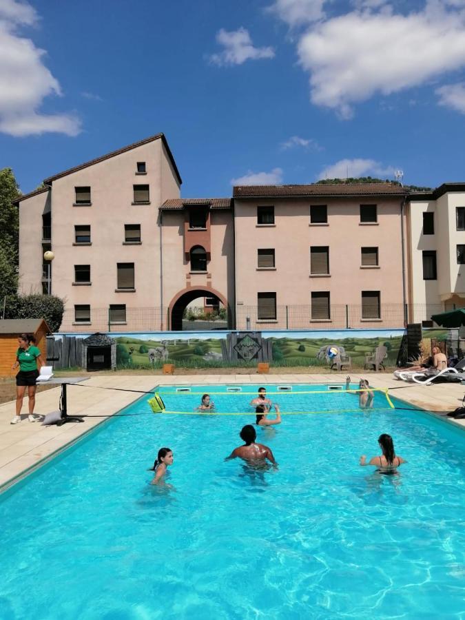Hotel Cap Vert En Aveyron Saint-Affrique Esterno foto